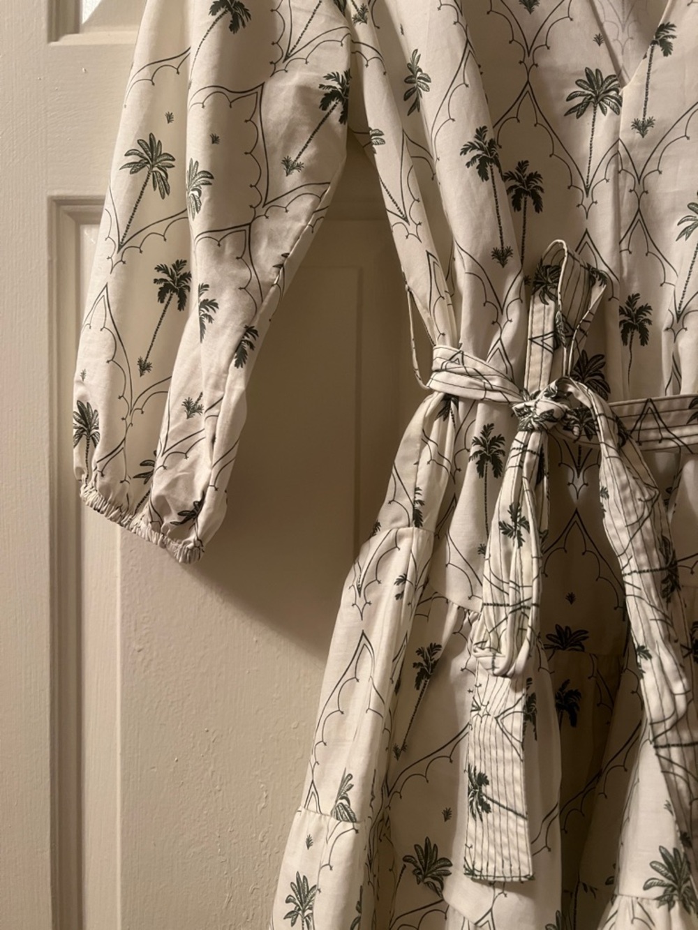Zara White Wrap Dress with Green Palm Print - Picture 5 of 6